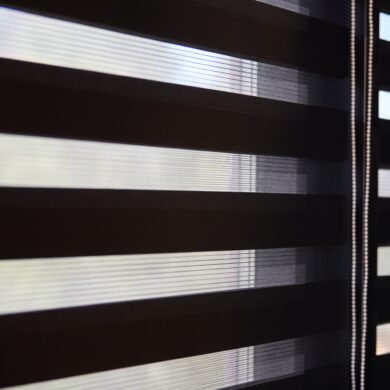 Office blinds. Modern fabric blinds. Office meeting room lighting range control.