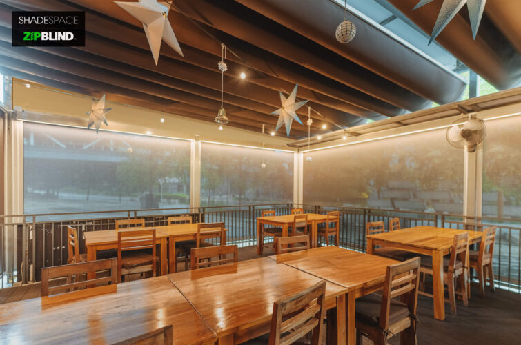 ZipBlind installed in Alfresco dining at Pietrasanta The Italian Restaurant 1 Fusionopolis Wy, #01-08 Connexis, Singapore 138632 Ziptrak ziptrack