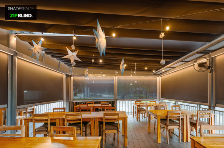 pBlind installed in Alfresco dining at Pietrasanta The Italian Restaurant 1 Fusionopolis Wy, #01-08 Connexis, Singapore 138632 Ziptrak ziptrack