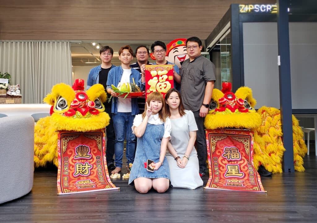 Professional ShadeSpace Window Furnishing Team